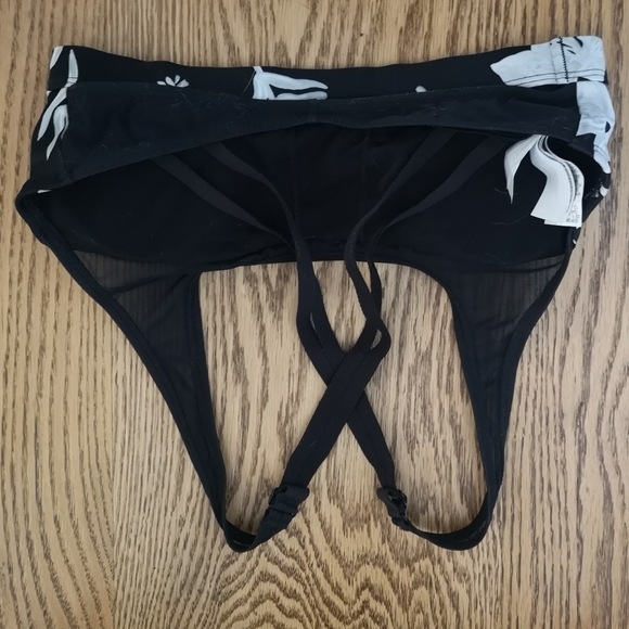 Roxy sports bra - Picture 2 of 2